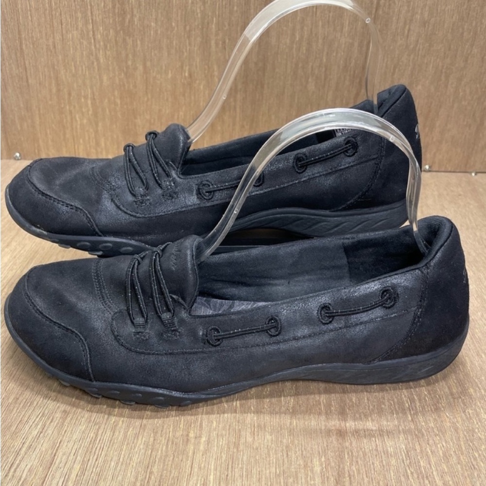 Skechers Breathe-Easy Sneakers Size 9.5 Black Easy Slip Ons